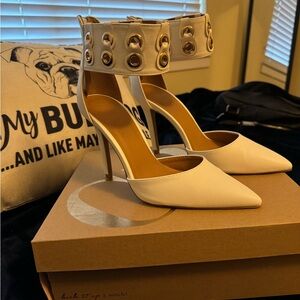 Charlotte Russe White/Gold Ankle Strap Heels